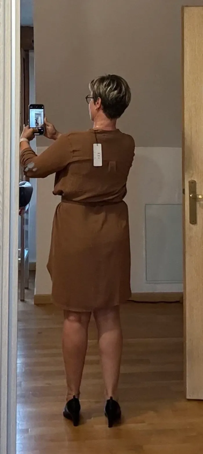 Robe Camel, taille 38 by JE création neuve - photo numéro 2