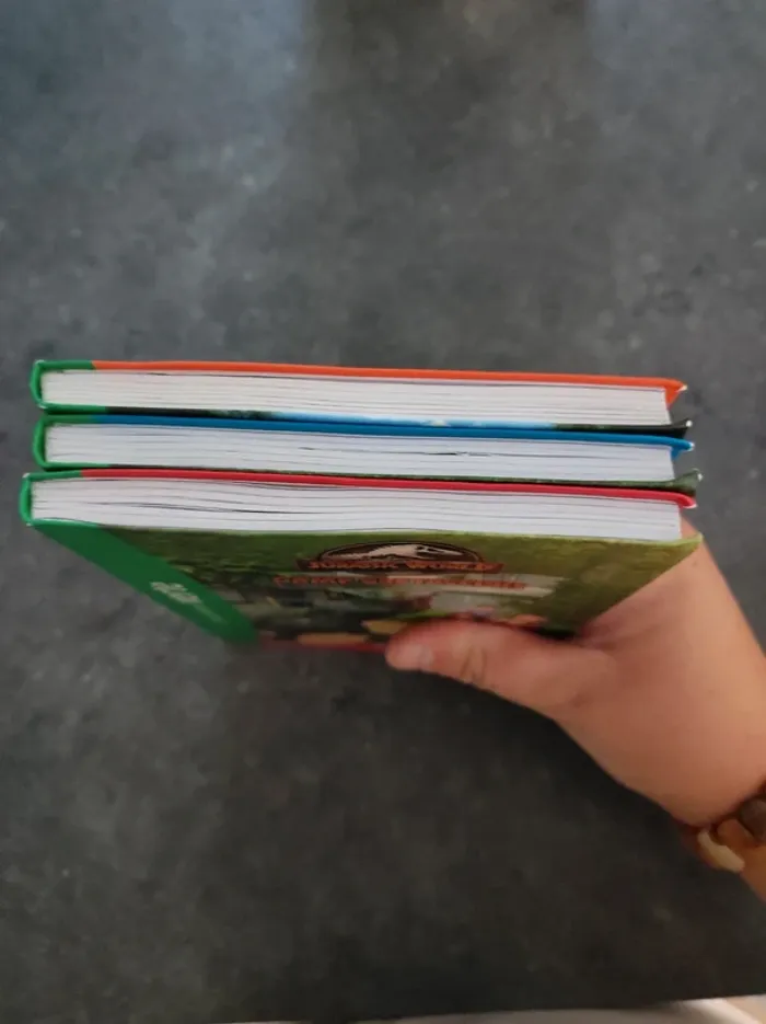 Tome 1 a 3 Jurassic world Camp cretaceous - photo numéro 3