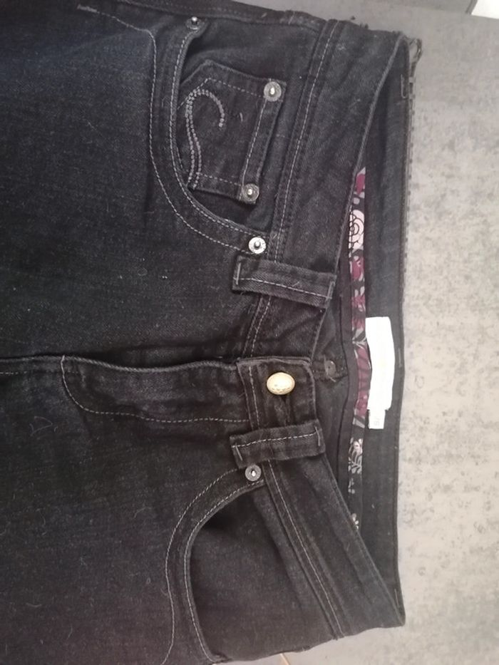 Jean femme/fille Cache Noir cache taille 34-36 - photo numéro 2