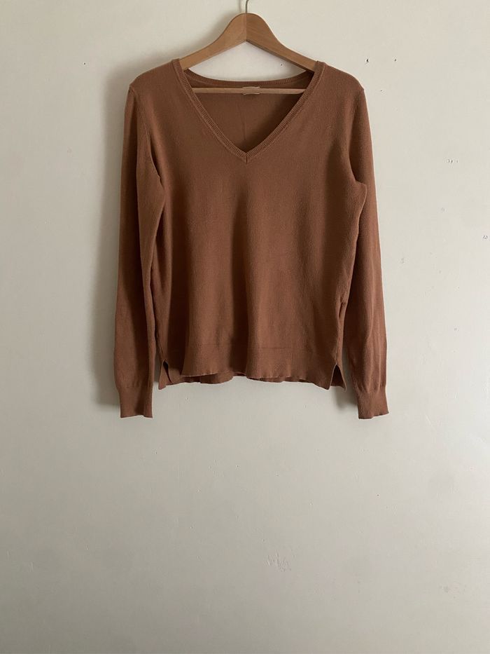 Pull col v marron pimkie - photo numéro 2