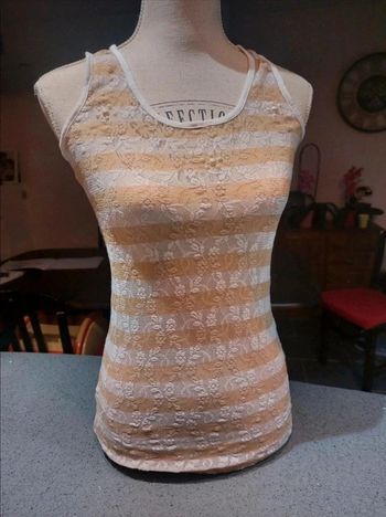 Débardeur beige dentelle