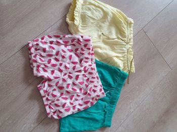 Lots de 3 shorts 6 mois très bon état