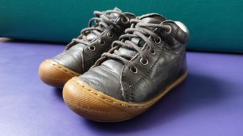 Chaussure naturino 24 taille