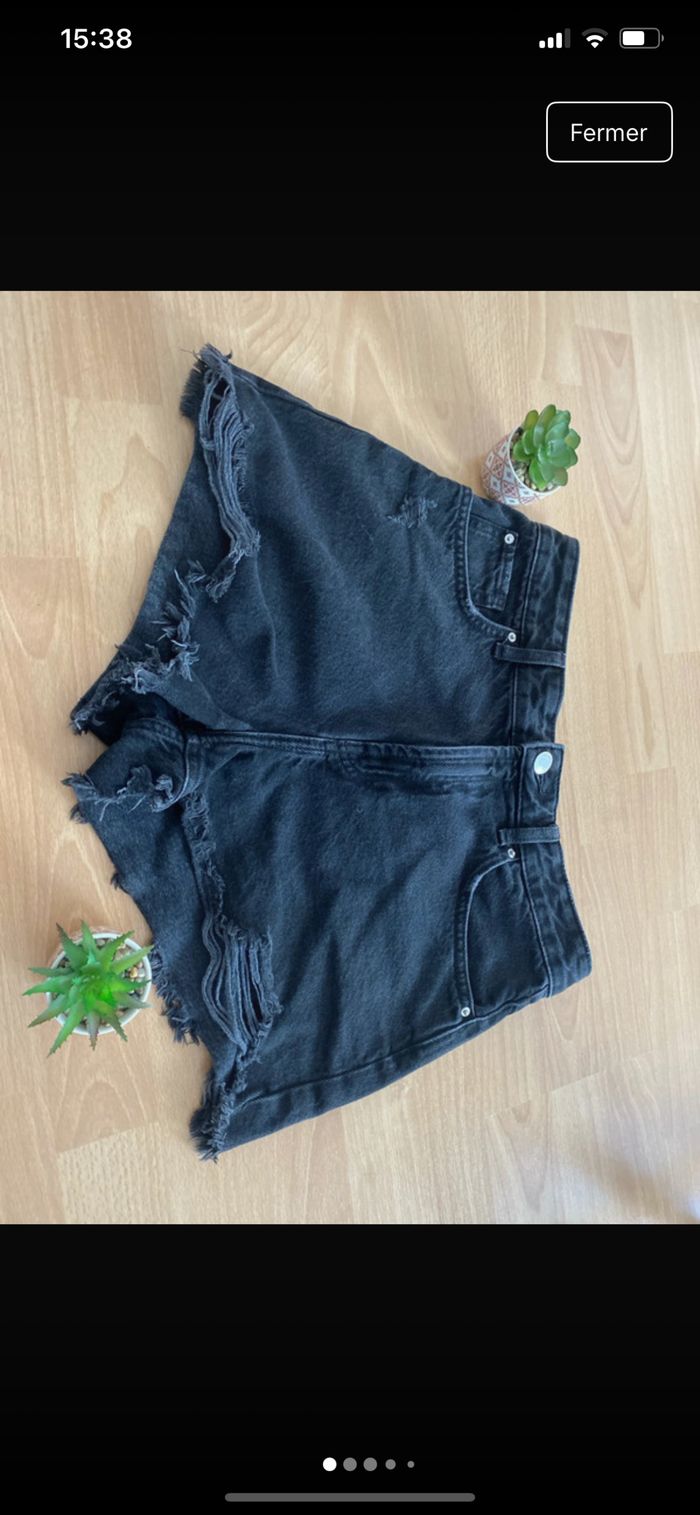 Short jean femme Primark taille 40