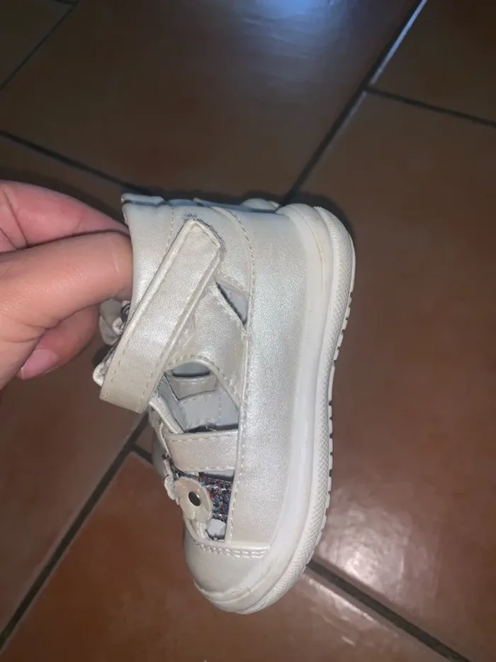 Chaussure 20 - photo numéro 3