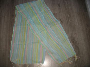 ÉCHARPE A RAYURES AUX COULEURS PASTELS - 180 cm - n°02