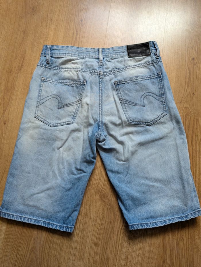 Short en jeans, taille 38 - photo numéro 2