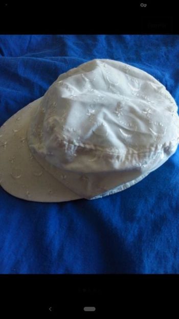 Casquette brodée