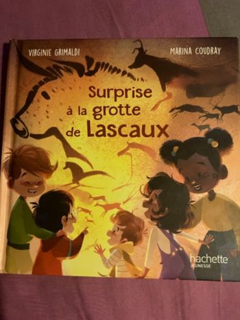 Livre Surprise à la grotte de Lascaux