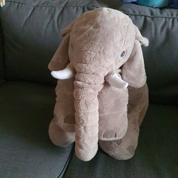 Peluche éléphant oreiller gris
