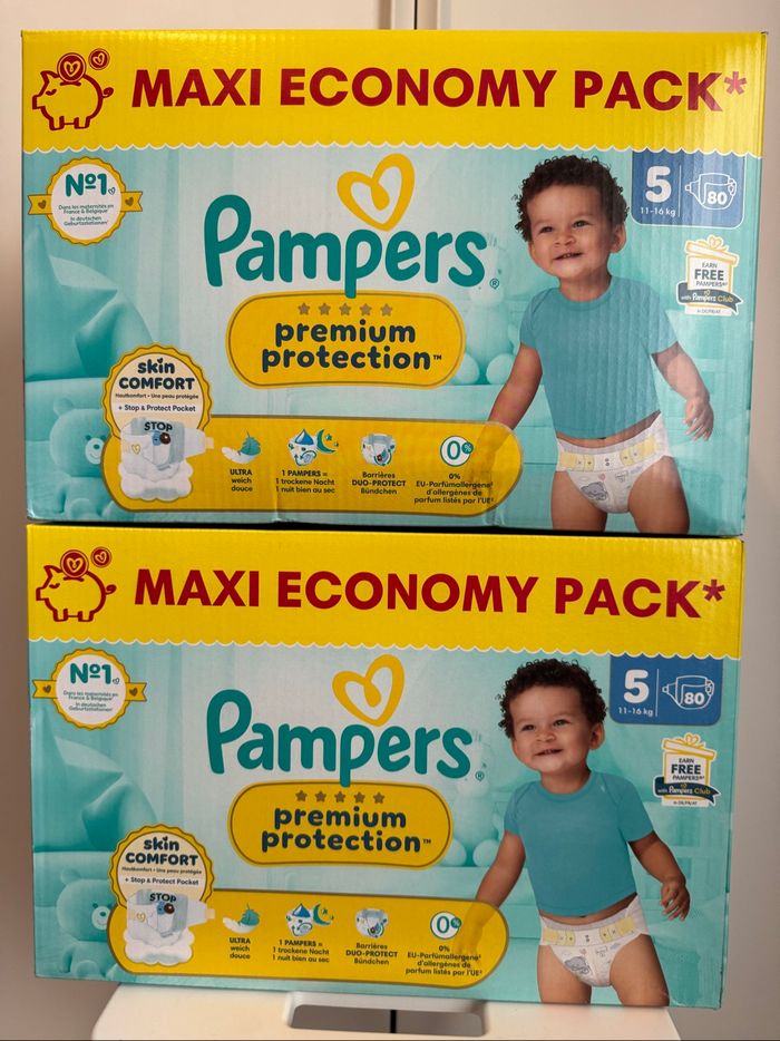 160 couches Pampers premium protection taille 5