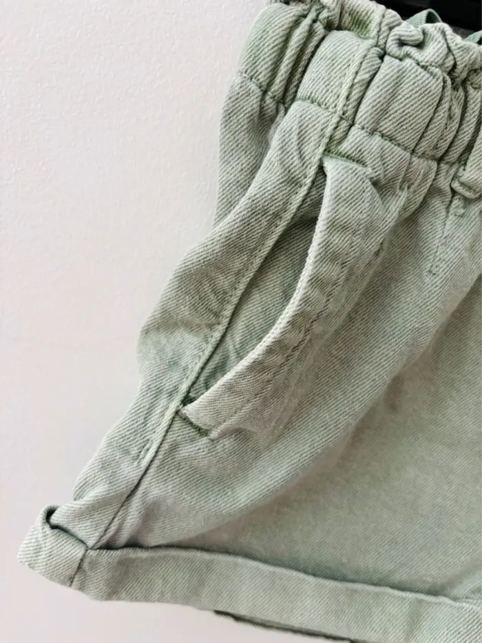 Short jean 4 ans taille élastique très bon état vert Lulu Castagnette - photo numéro 3