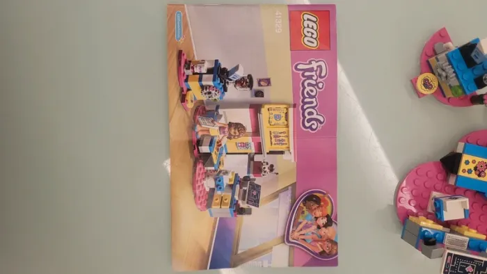 Lego Friends n°41329 La chambre Labo d'Olivia - photo numéro 4