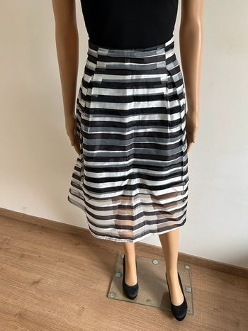 Jupe patineuse grise noire et blanche en tulle Naf Naf taille 40 TBE (taille petit)