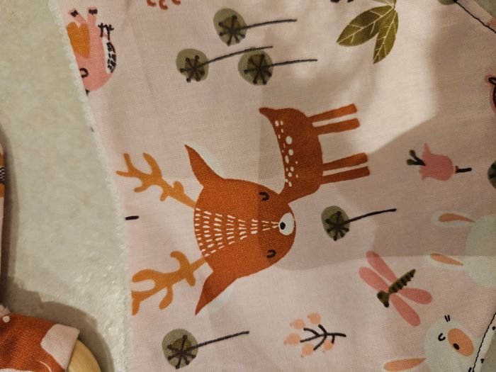 Bavoir et anneau dentition biche - photo numéro 3