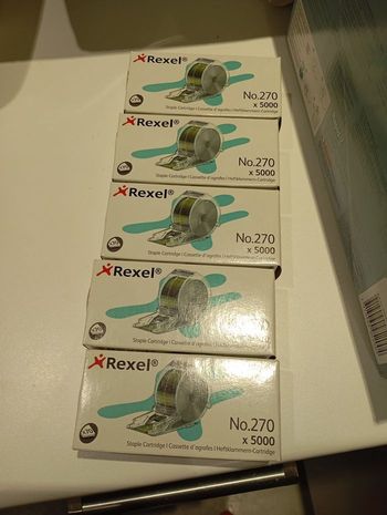 Lot agrafes pour agrafeuse automatique rexel