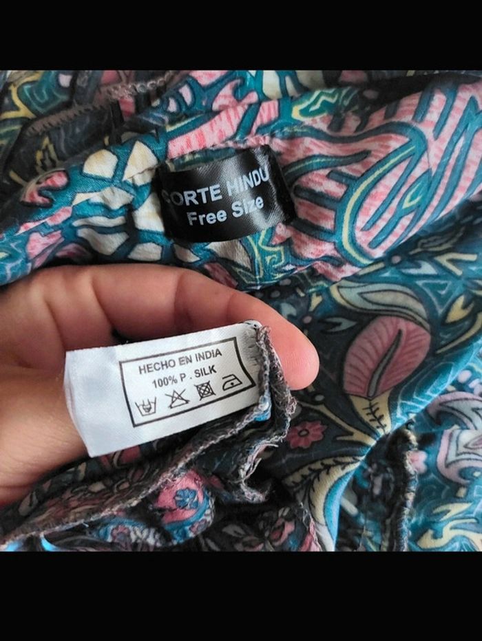 Superbe robe soie neuve - photo numéro 4