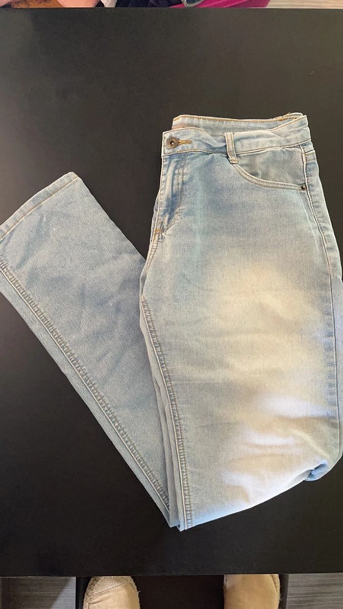 Jean Via T40