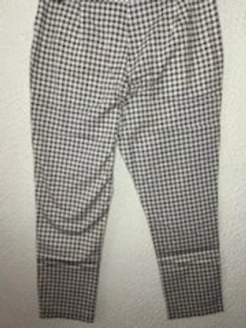 Pantalon 7/8eme à carreaux T40