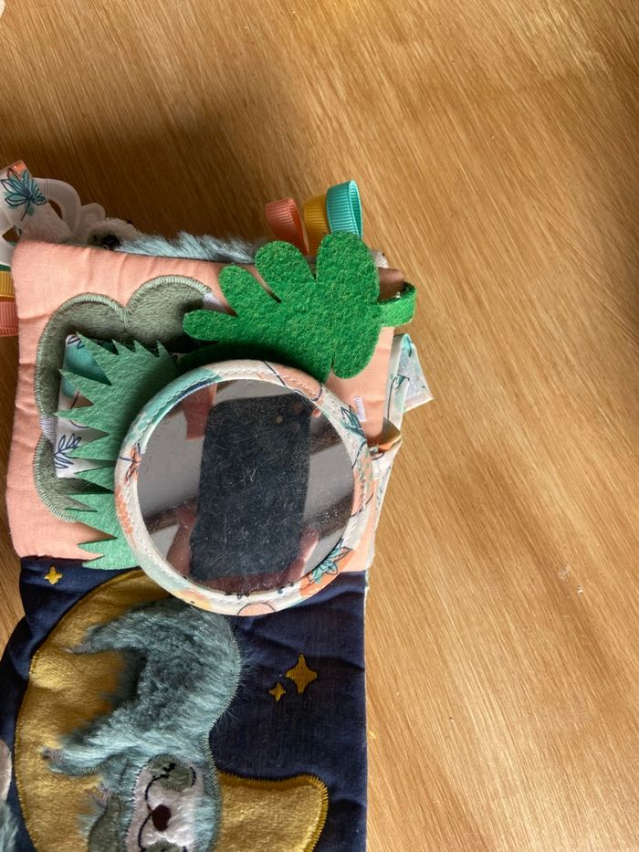 Livre d’éveil bébé Les Déglingos – Paresseux tout doux 🦥🌿 - photo numéro 2