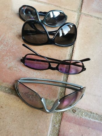 Lot de 4 paires de lunettes de soleil