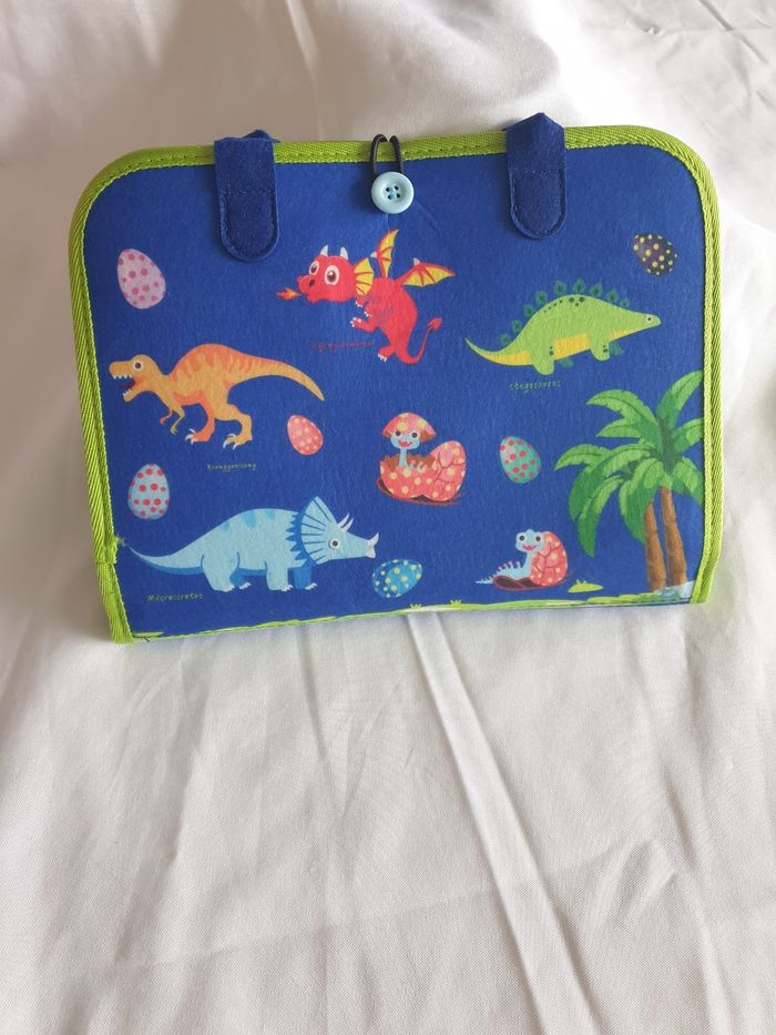 Valisette pédagogie Montessori dinosaure