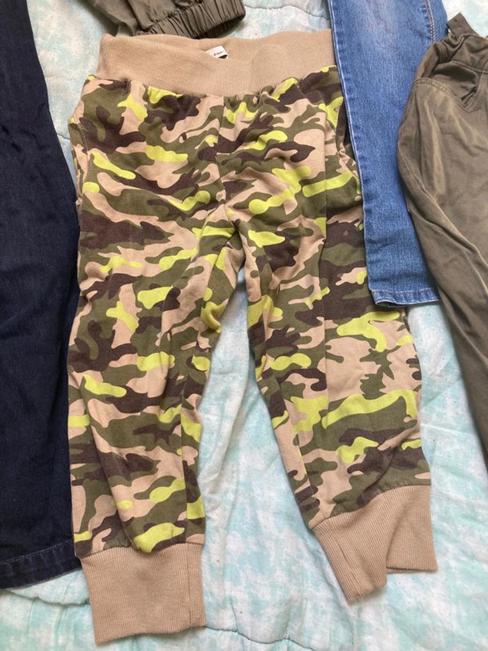 Lot de 3 pantalons + 2 pantacourts 12 ans  fille - photo numéro 3