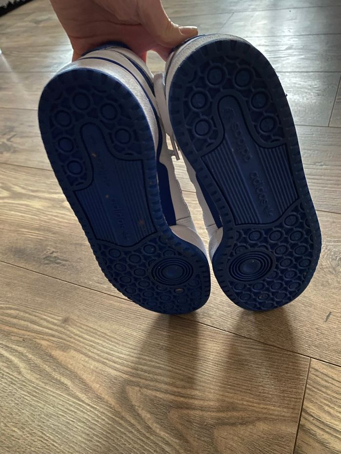 Baskets Adidas blanches et bleues T37 1/3