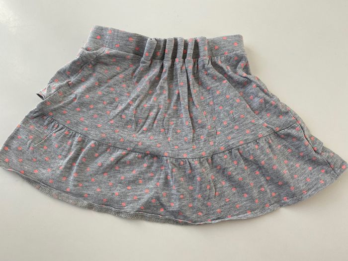 Jupe grise - photo numéro 2