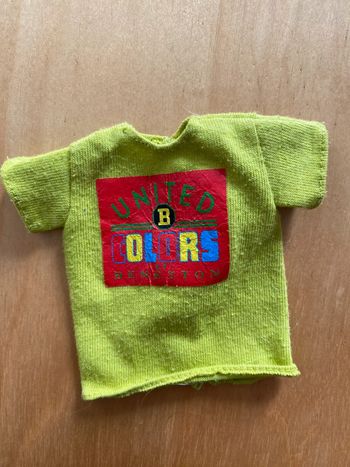 Tee shirt