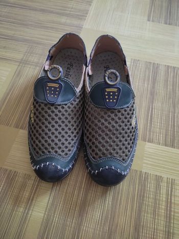 Chaussures d'été neuves