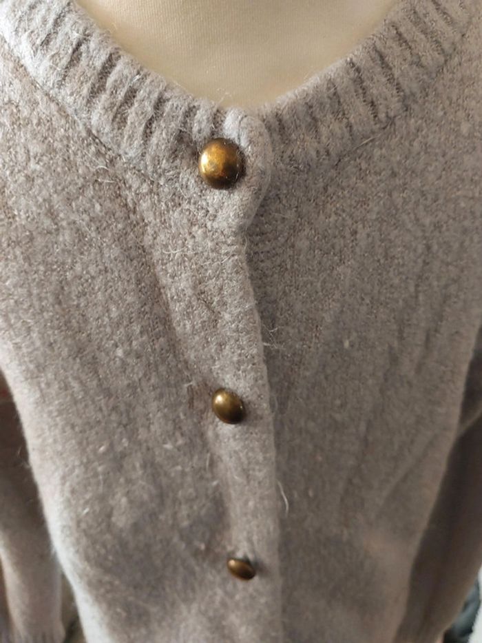 Jolie gilet gris taille 6 ans - photo numéro 2