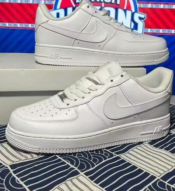 Nike Air Force 1 Low '07 White Taille  43
