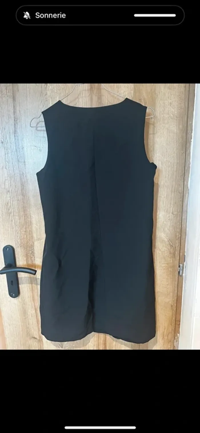 🖤 Robe noire chic avec détail dentelle - Taille 38 TREND miss Captain - photo numéro 2