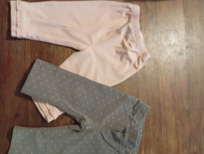 Lot de 2 pantalons taille 6 mois