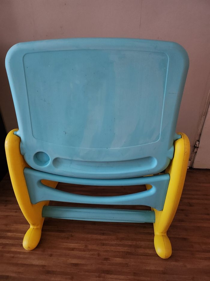 Table bureau pour enfant - photo numéro 3