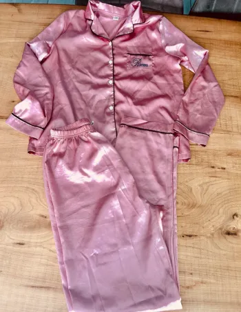 Pyjama satin femme