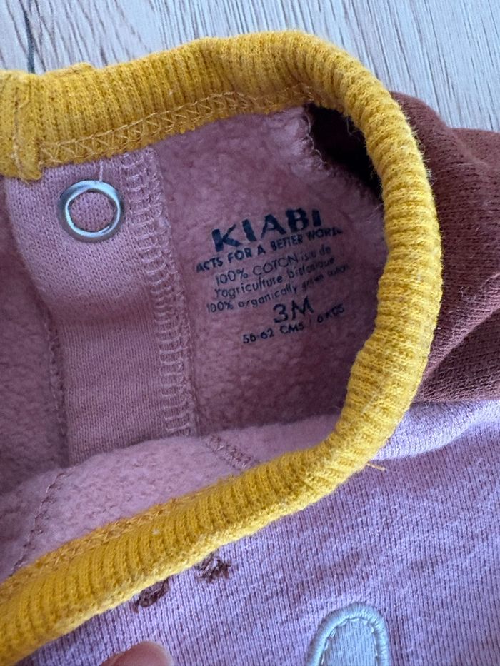 Pyjama kiabi 3 mois  rose en parfait état - photo numéro 2