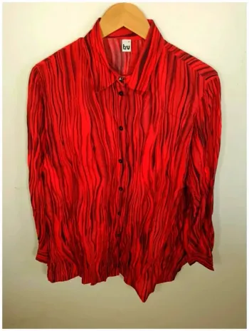 C26 chemise rouge Tru city 44