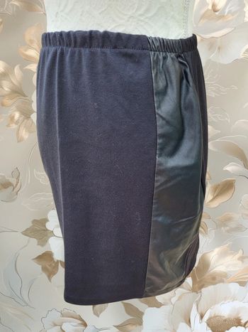 Jupe bi-matiére 🚺