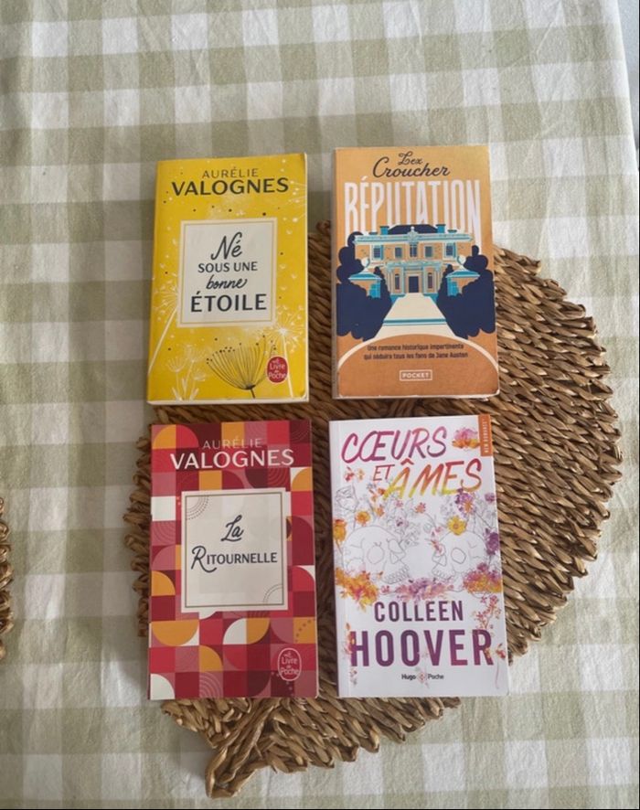 Lot 4 livres de poche