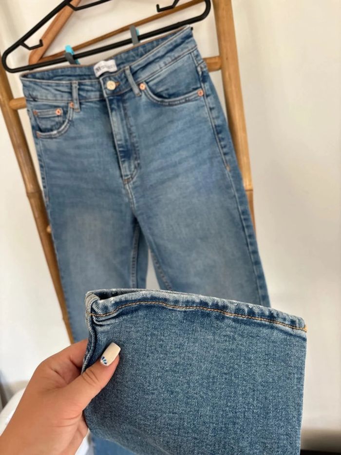 Jean bleu zara taille 38 fentes en bas des jambes - photo numéro 8