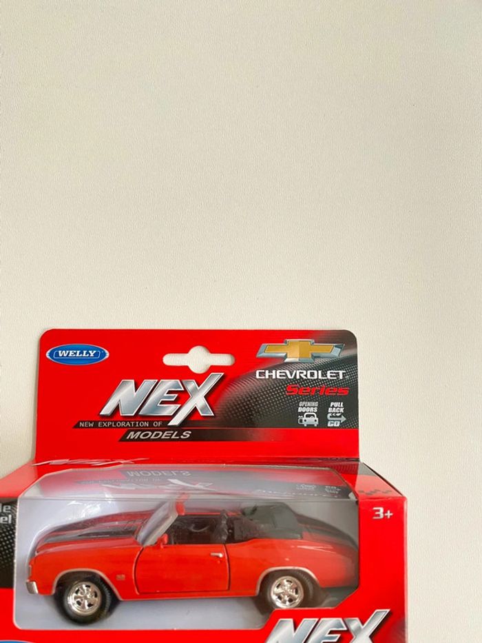 Voiture miniature Chevrolet neuve - photo numéro 2