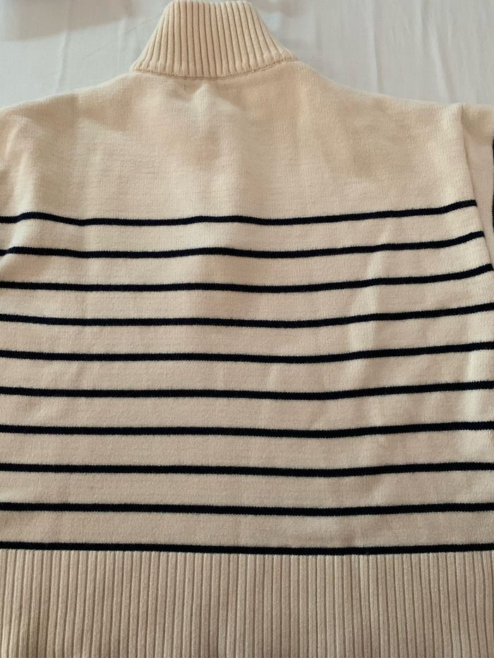 Pull rayé beige et bleu - photo numéro 3
