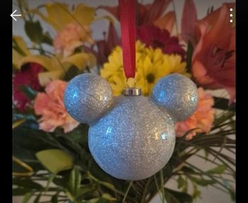 Ornement boule tête de Mickey Disney