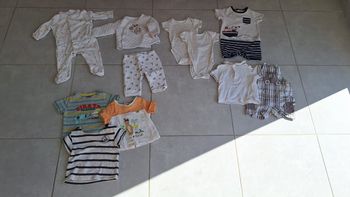 Lot vêtements bébé 6 mois, 11 articles
