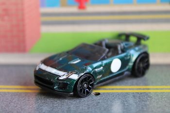 Hot Wheels Jaguar type f project 7