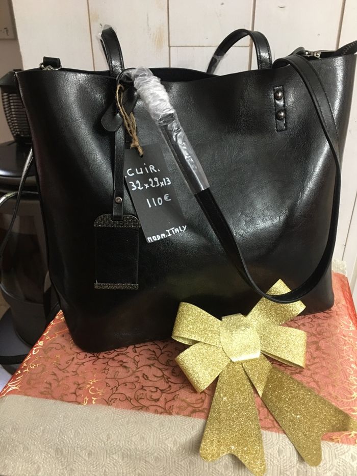 Super solde Magnifique grand sac cuir neuf lire description - photo numéro 2