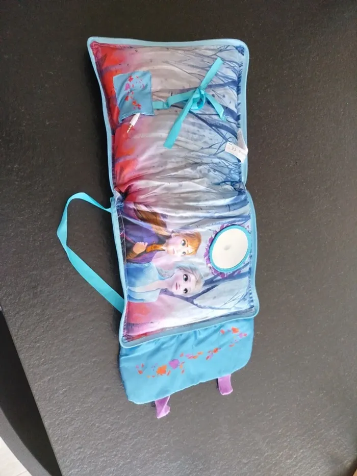 Coussin sac à dos Reine des neiges - photo numéro 3