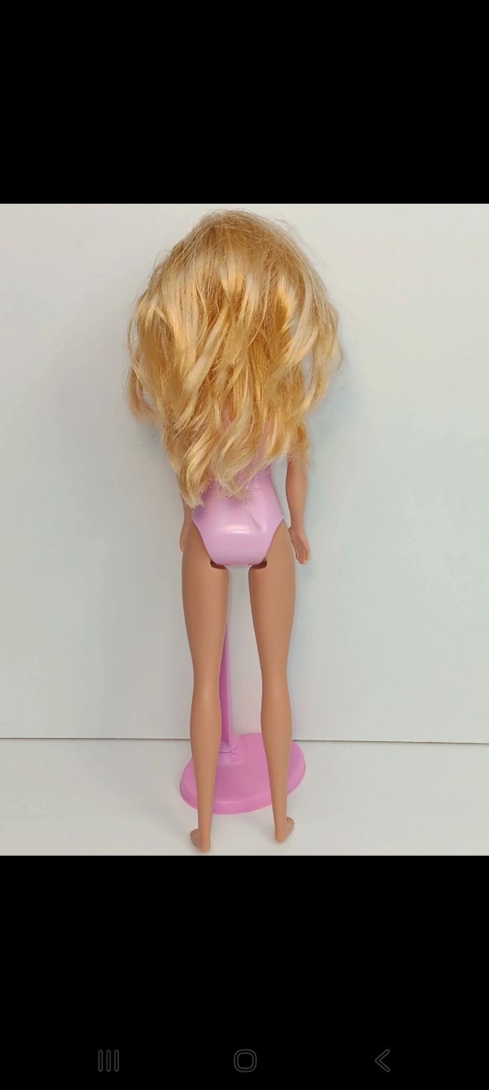 Poupée mattel barbie pool party 
Poupée et ensemble compris - photo numéro 4